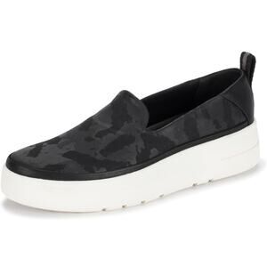 Baretraps Women Nevin Slip On Platform Loafers Size US 9M Black Camo